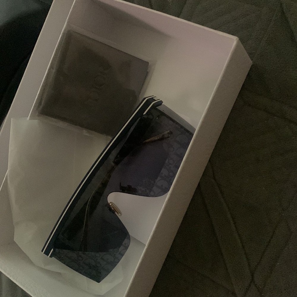 Brand new Dior sun glasses. Never worn.
